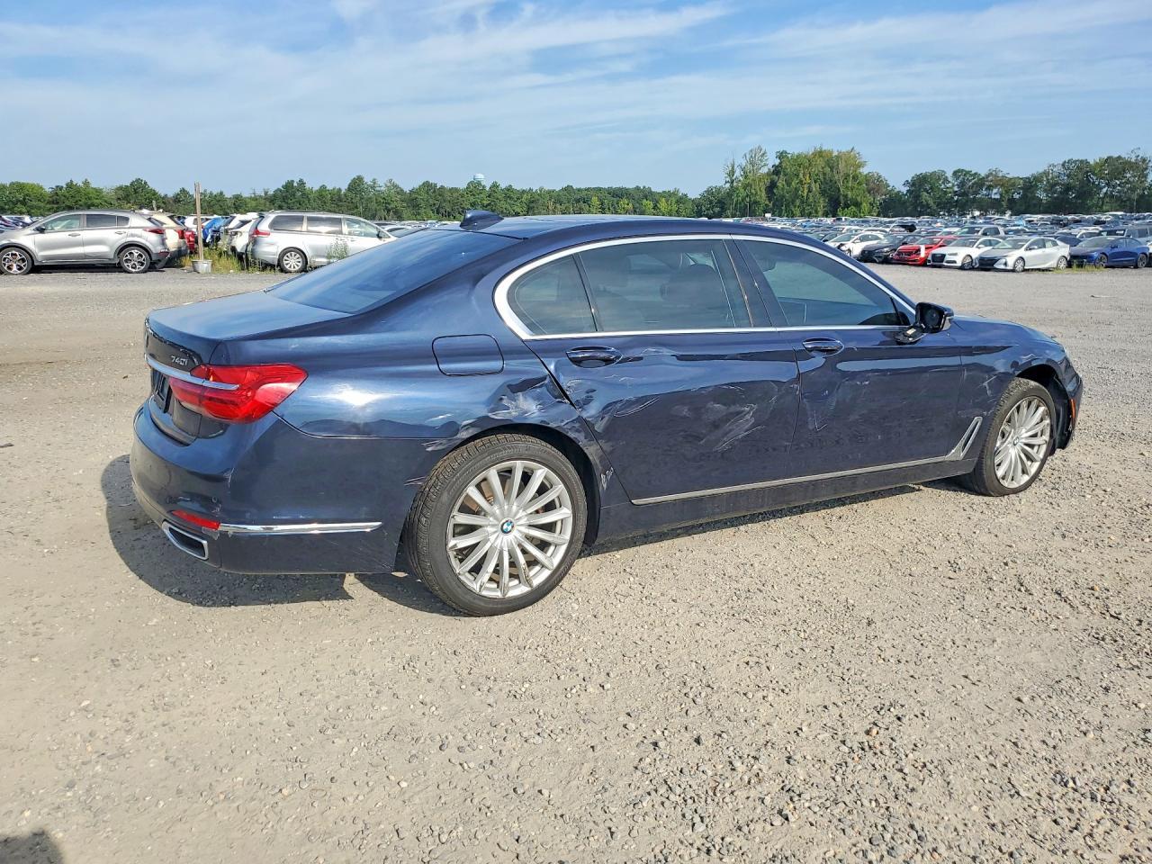 2016 BMW 740 I - zdjęcie 3