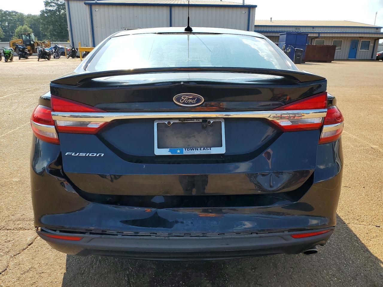 2018 Ford Fusion S - zdjęcie 6