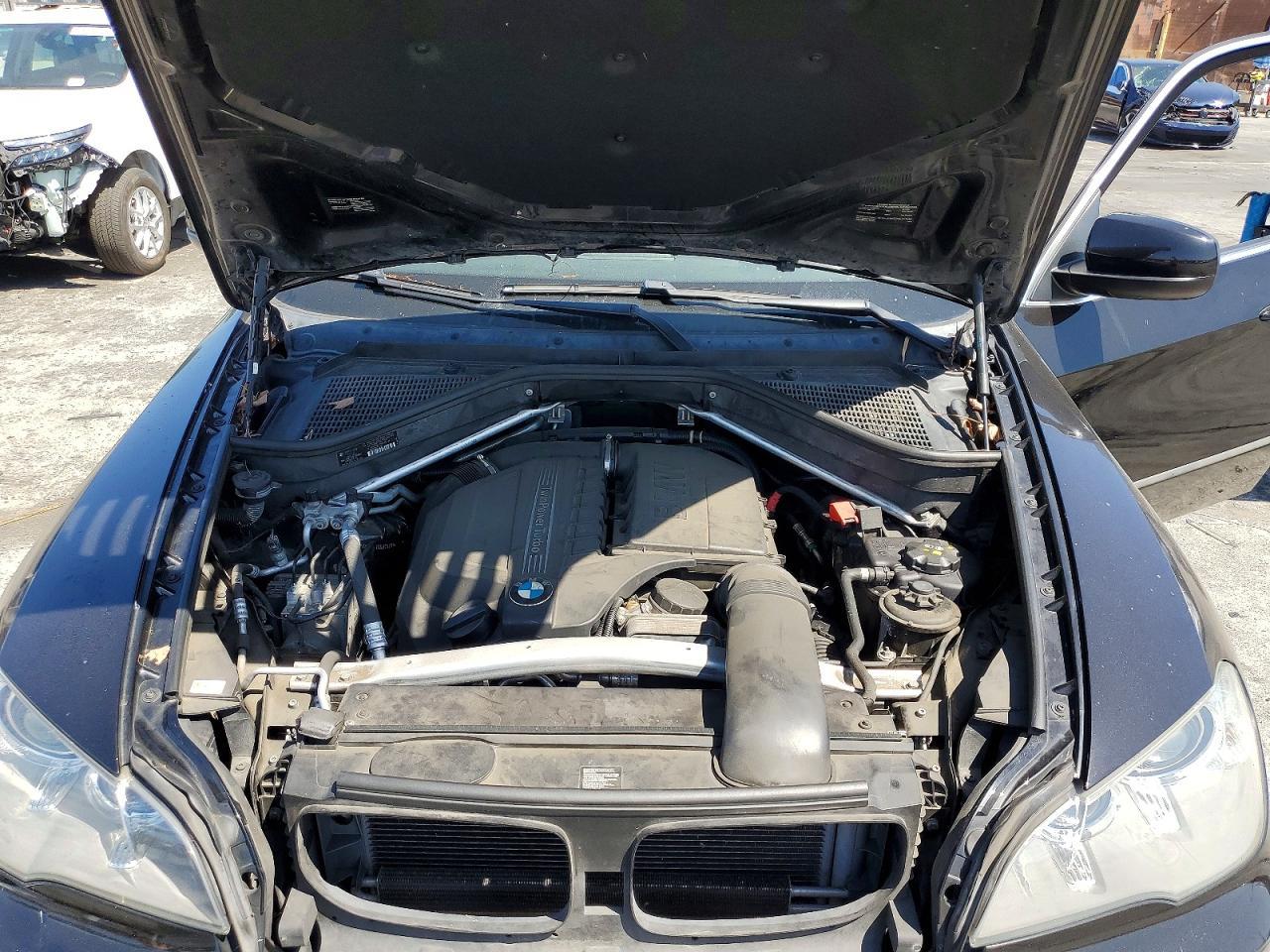 2013 BMW X5 xDrive35I - zdjęcie 11