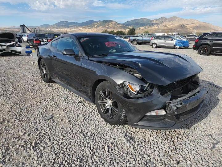 2015 Ford Mustang - zdjęcie 13