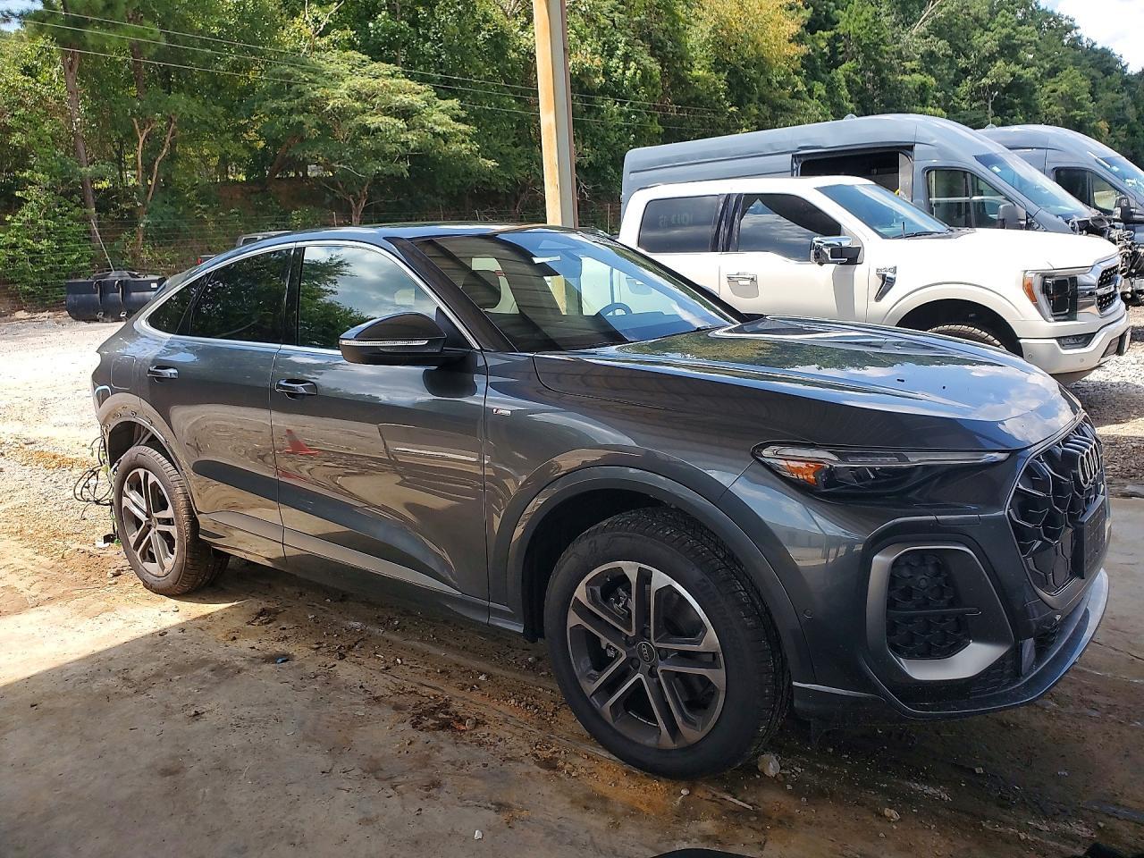 Audi SQ5 - zdjęcie 4
