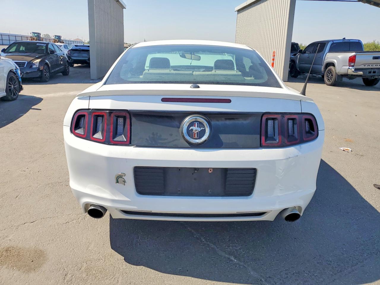 2014 Ford Mustang - zdjęcie 6