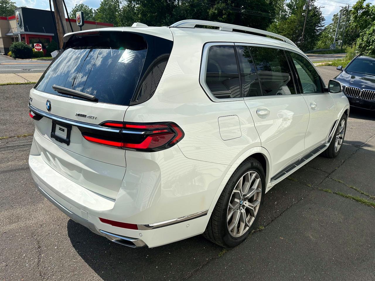 2025 BMW X7 xDrive40I - zdjęcie 3