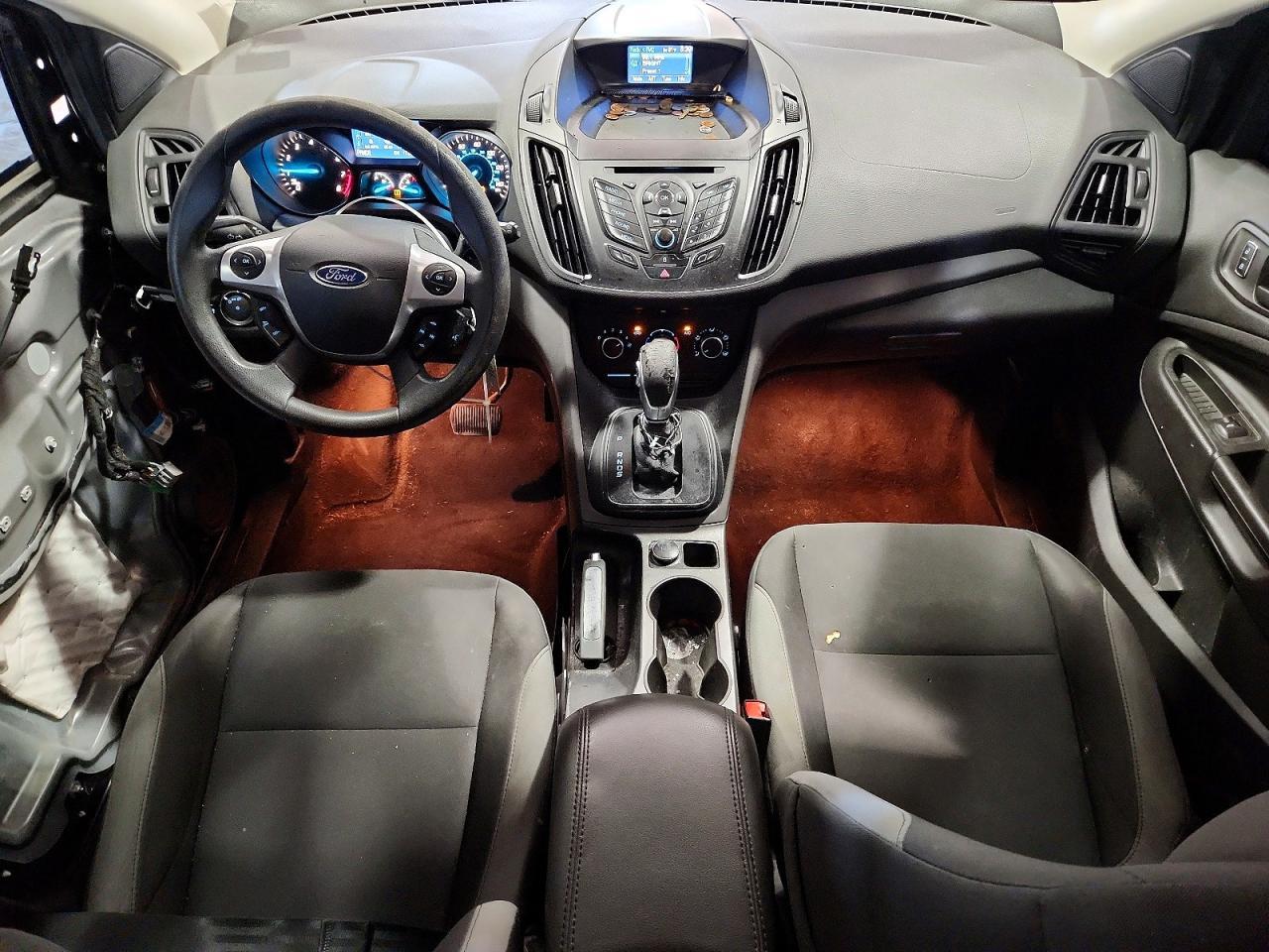 2014 Ford Escape S - zdjęcie 8