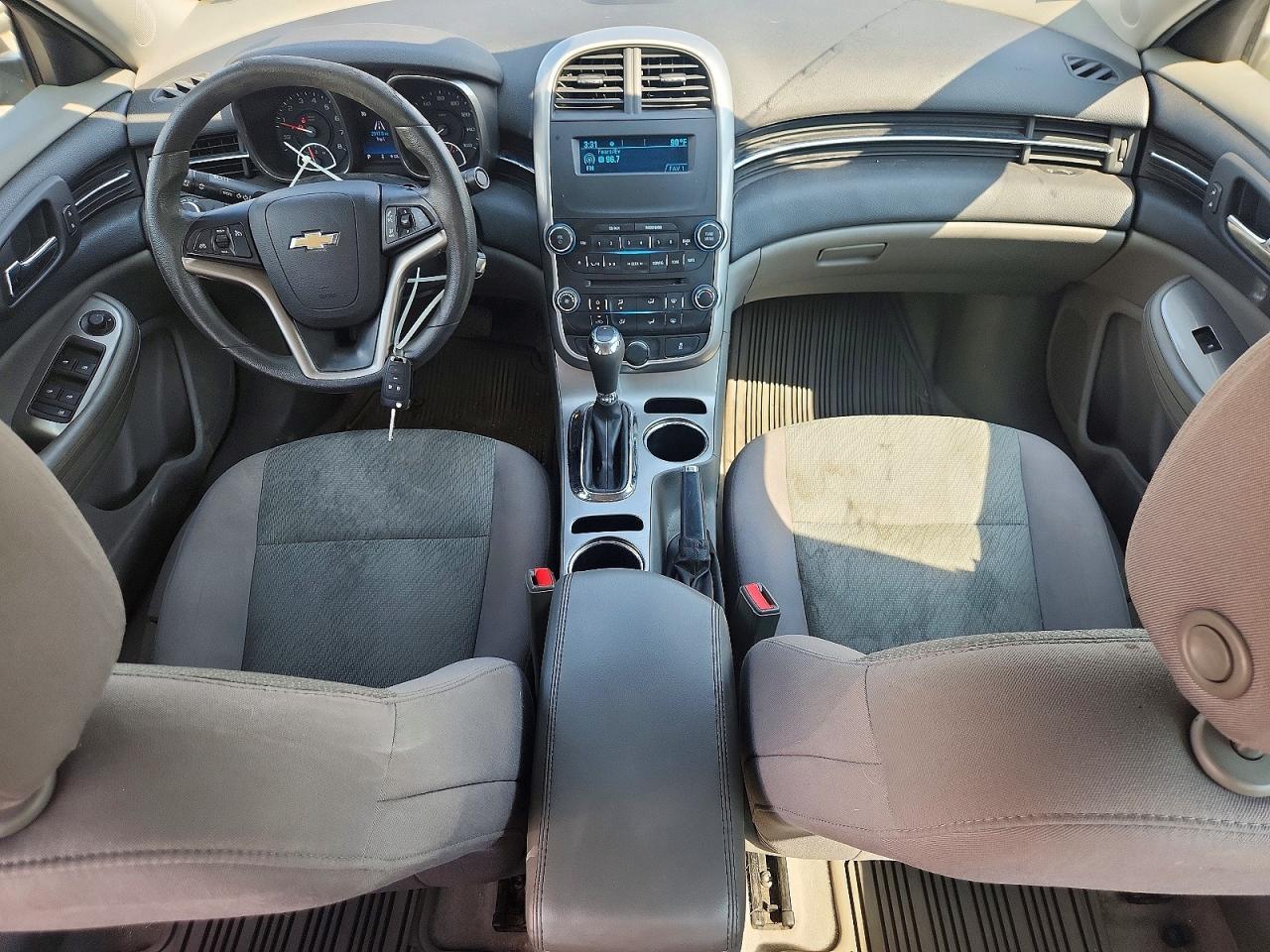 2015 Chevrolet Malibu Ls - zdjęcie 8