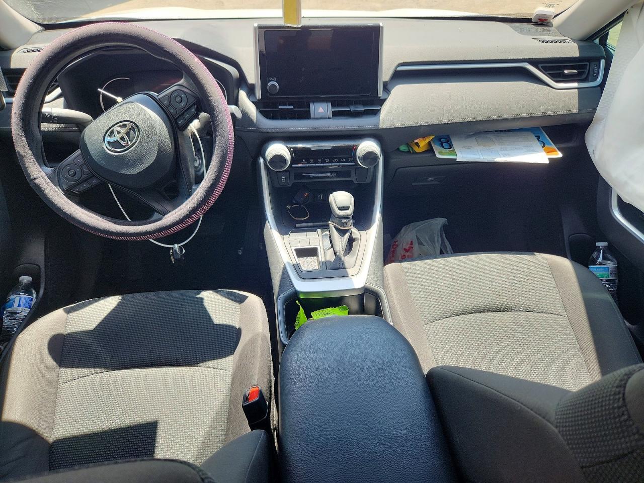 2023 Toyota Rav4 Le - zdjęcie 8