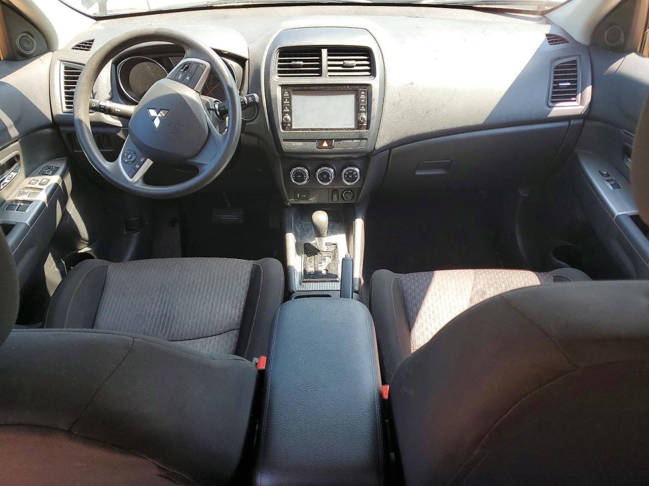 2019 Mitsubishi Outlander Sport Es - zdjęcie 8
