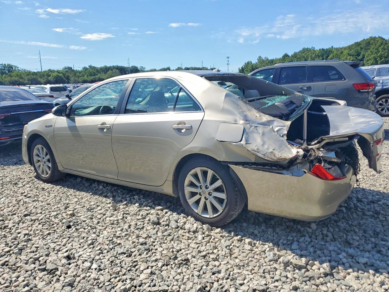 2014 Toyota Camry Hybrid Xle - zdjęcie 2