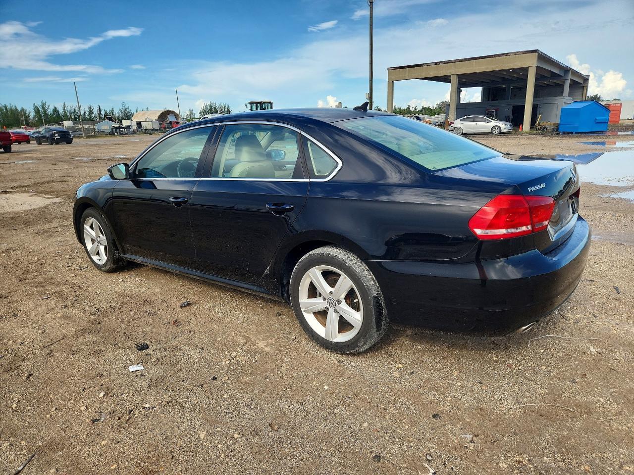2013 Volkswagen Passat Se - zdjęcie 2