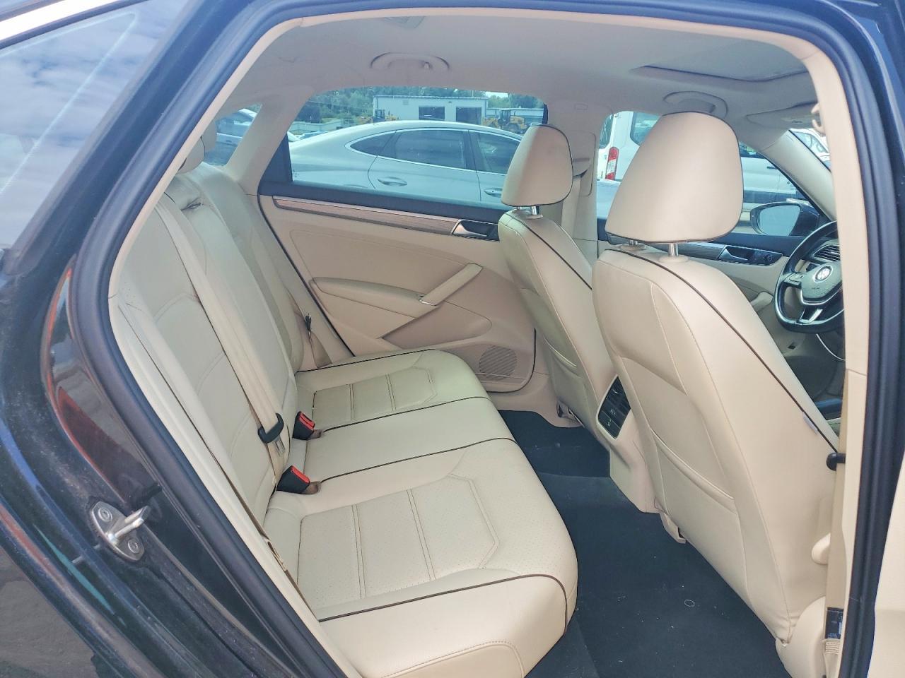 2016 Volkswagen Passat Se - zdjęcie 10