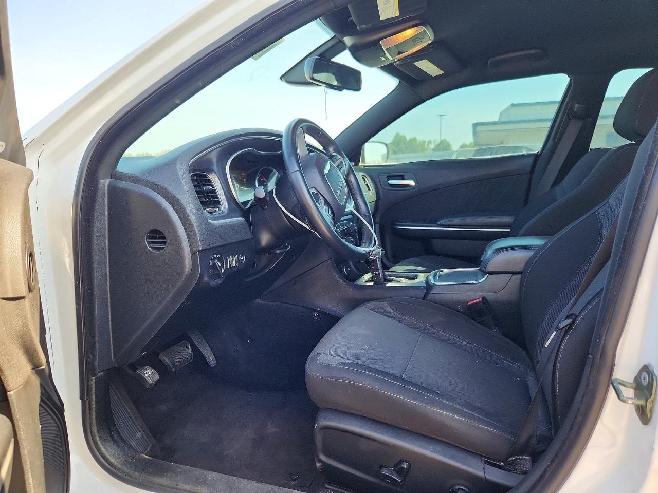 2016 Dodge Charger R - zdjęcie 7