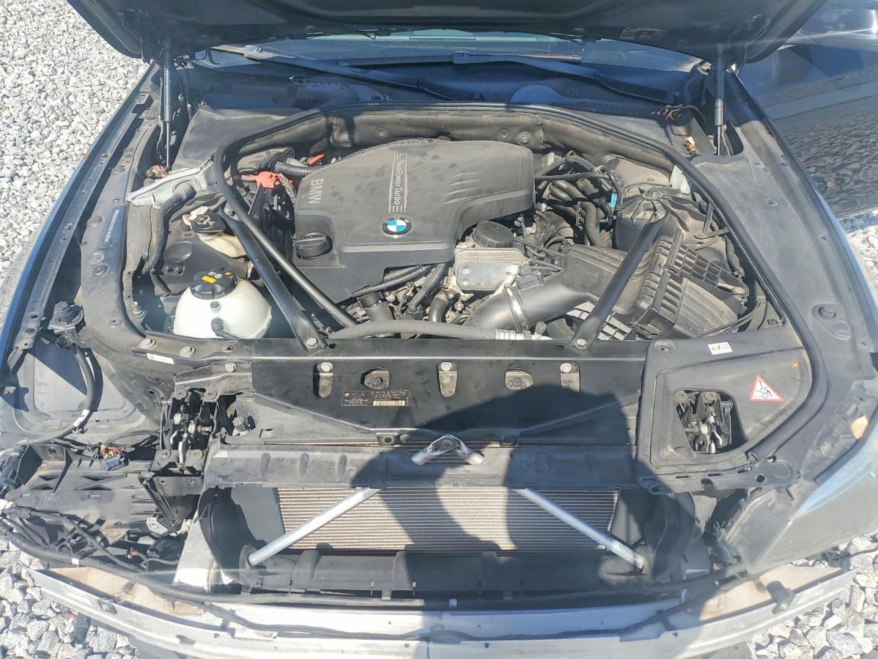 2015 BMW 528 I - zdjęcie 11