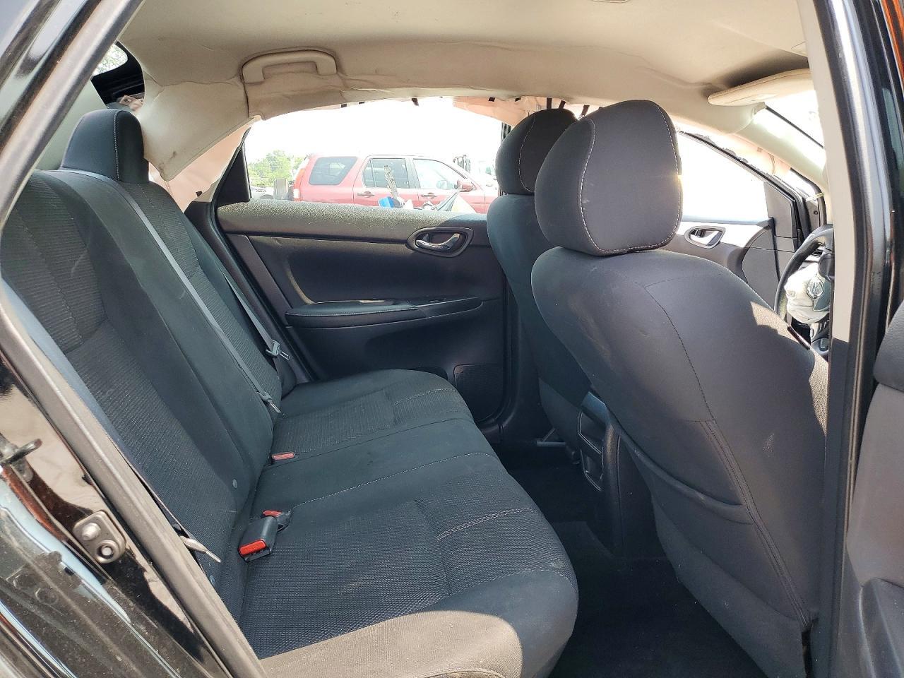 2018 Nissan Sentra S - zdjęcie 10
