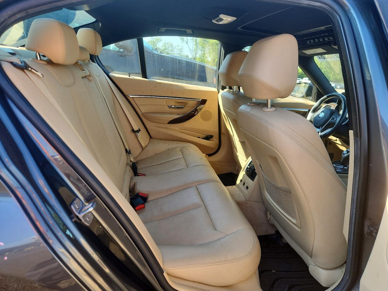 2016 BMW Seria 3 328i - zdjęcie 10