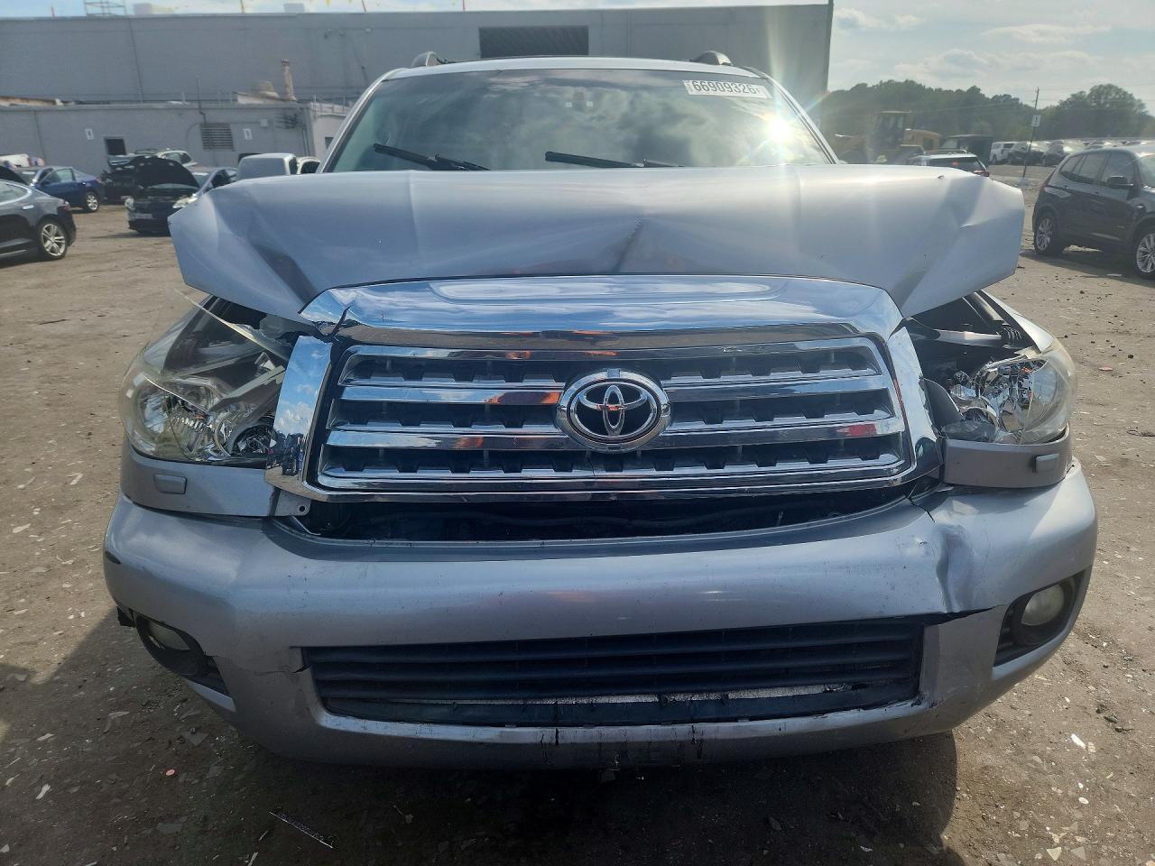 2013 Toyota Sequoia Sr5 - zdjęcie 5