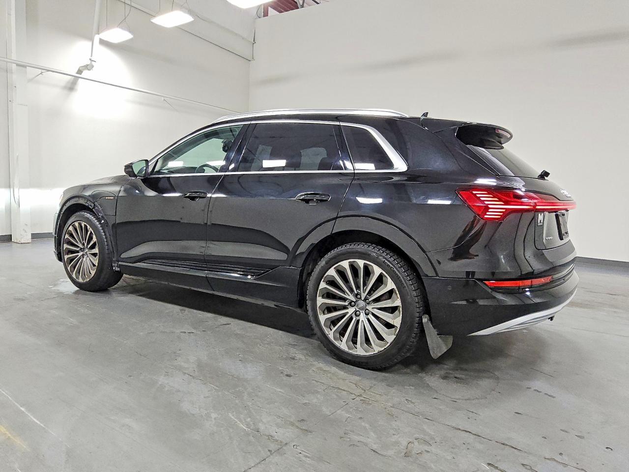 2019 Audi E-Tron Prestige - zdjęcie 2