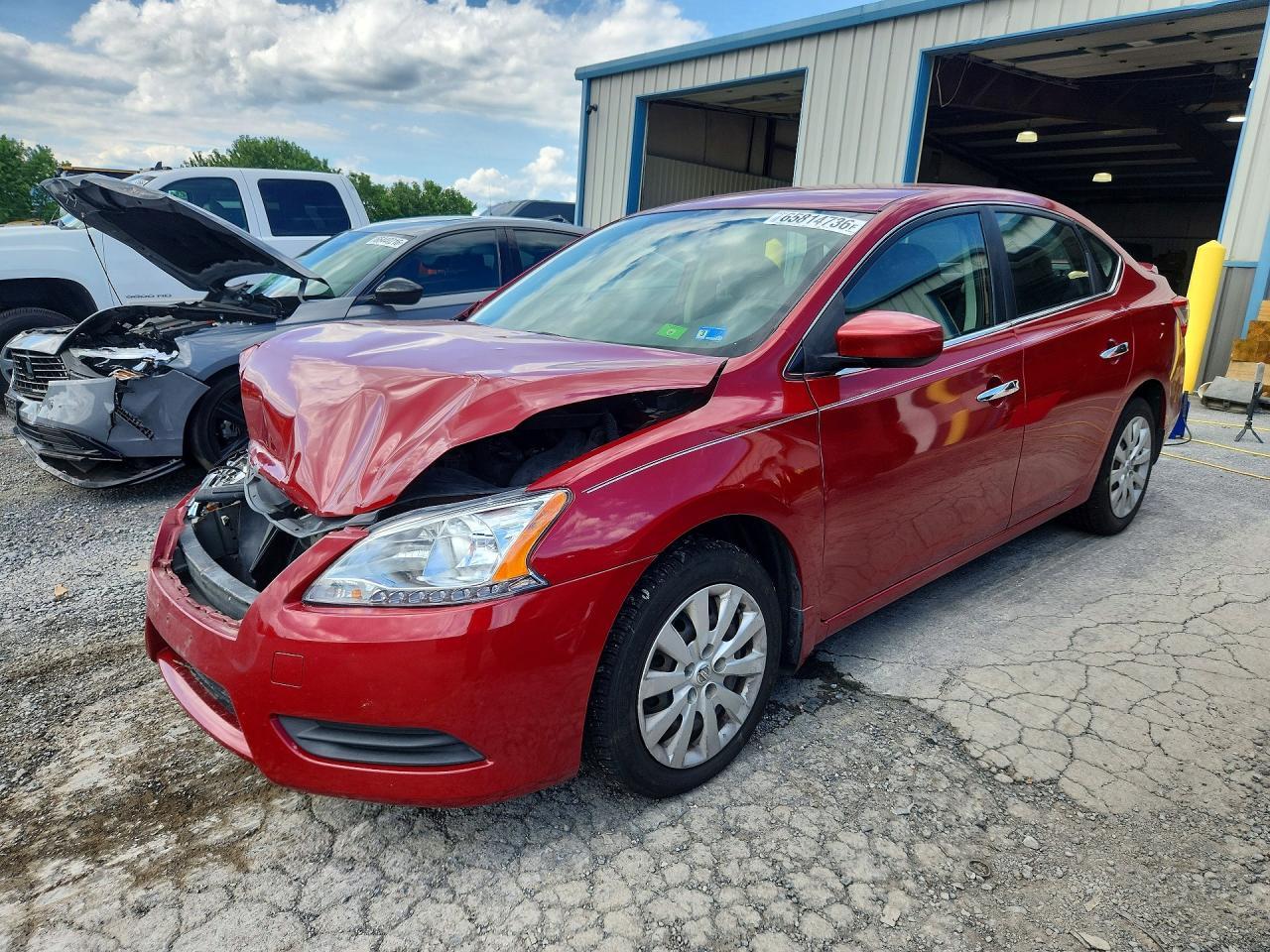 2014 Nissan Sentra S - zdjęcie główne