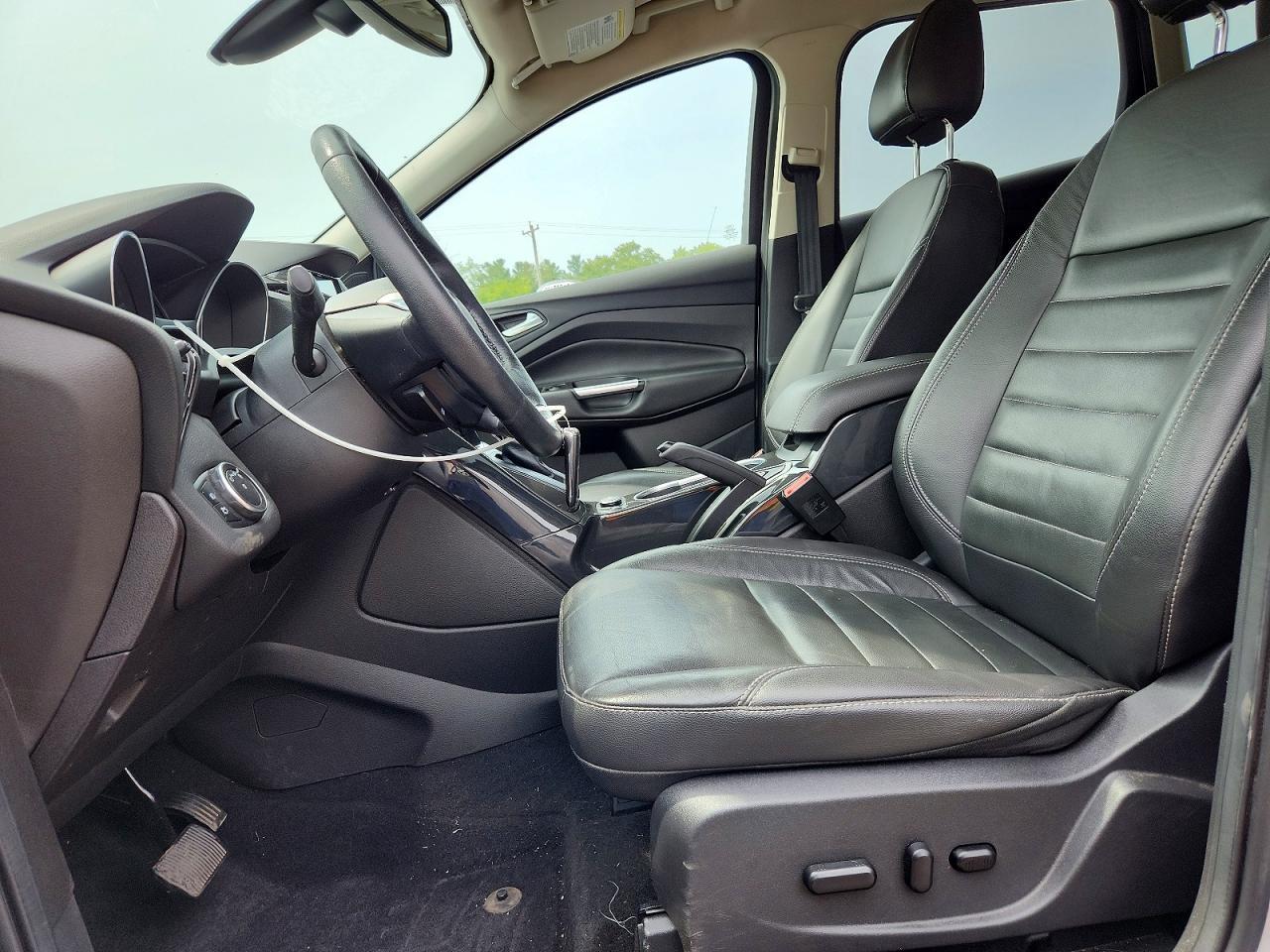 2016 Ford Escape Titanium - zdjęcie 7