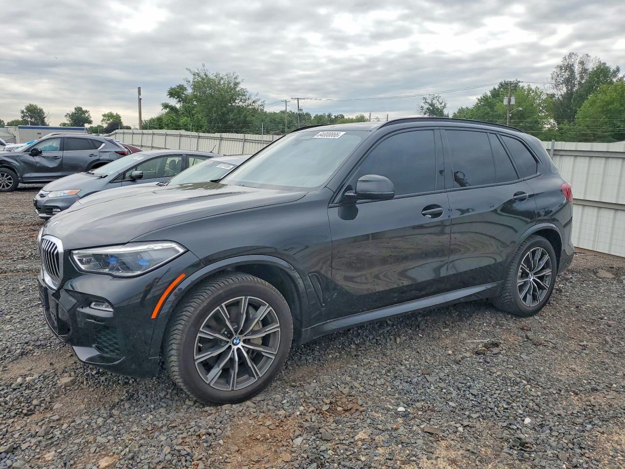 2019 BMW X5 xDrive50I - zdjęcie główne