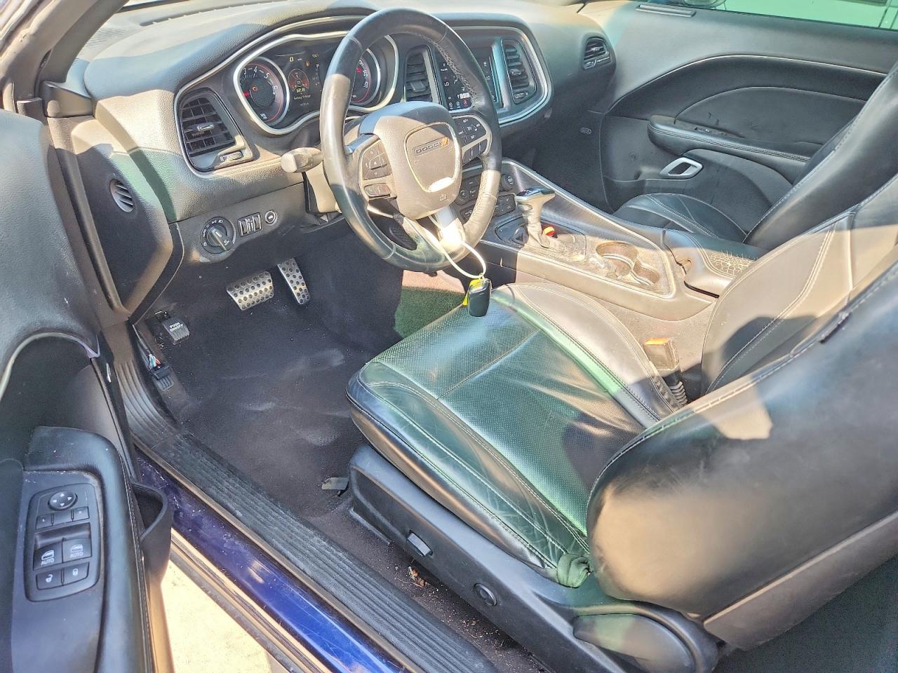 2016 Dodge Challenger Sxt - zdjęcie 8
