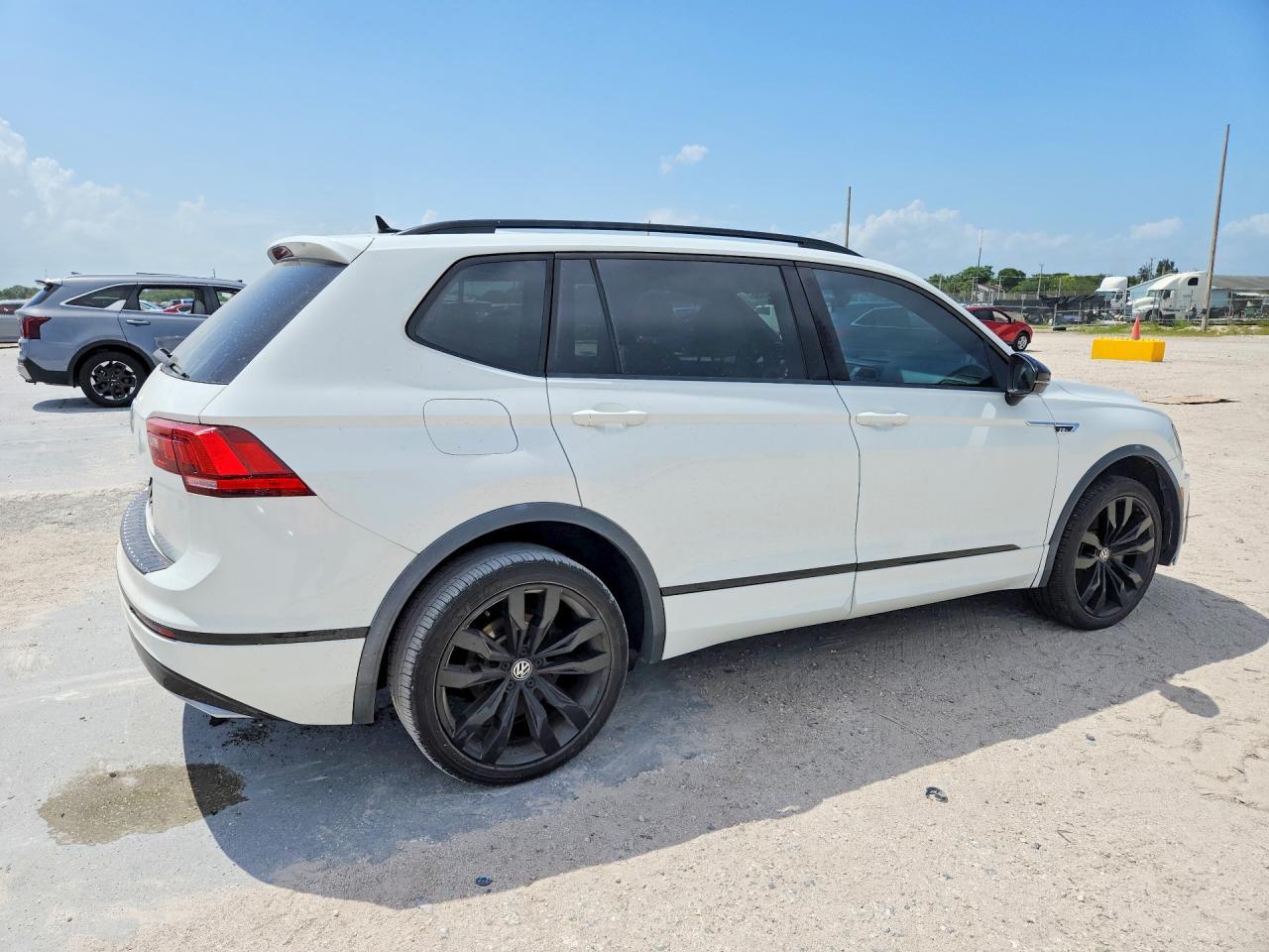 2021 Volkswagen Tiguan Se - zdjęcie 3