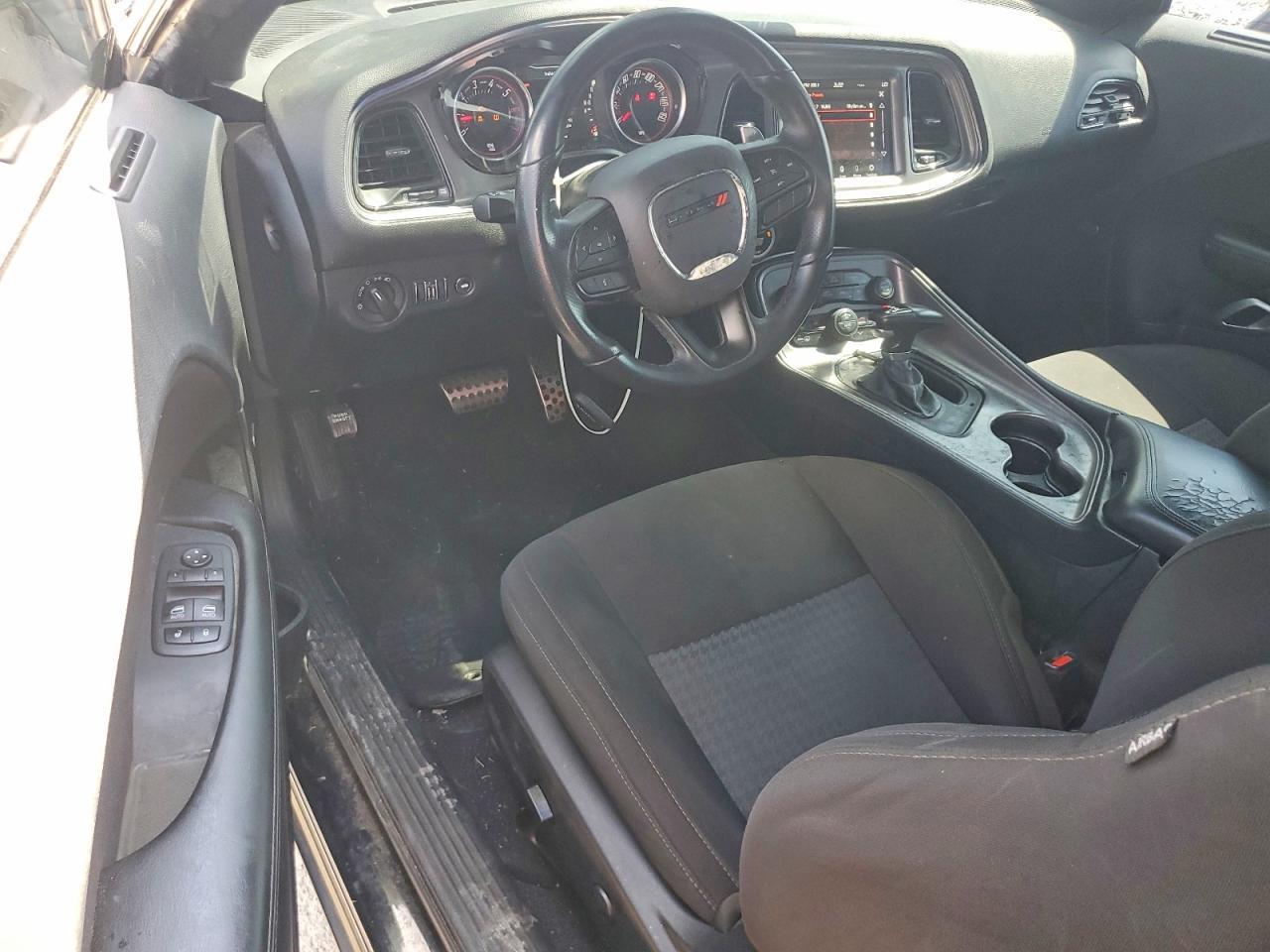 2023 Dodge Challenger R/T - zdjęcie 8