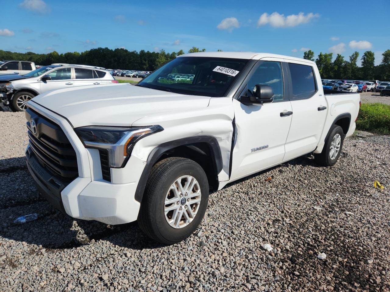 2024 Toyota Tundra Sr5 - zdjęcie główne