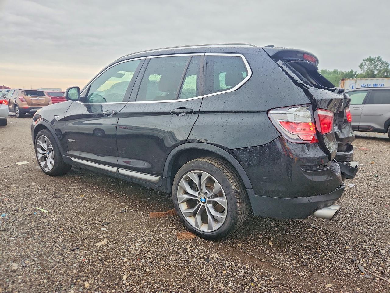 2017 BMW X3 xDrive35I - zdjęcie 2