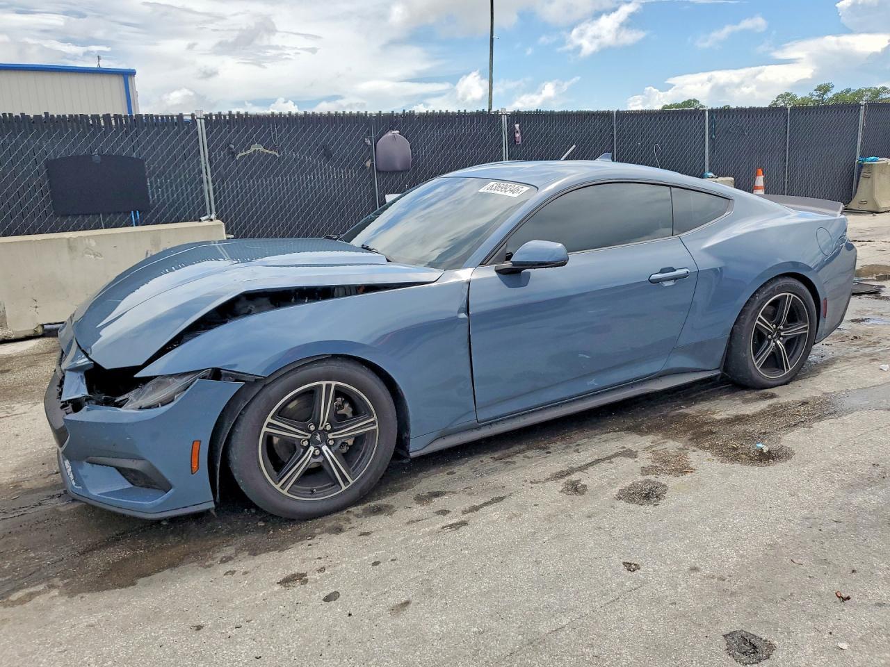 2024 Ford Mustang - zdjęcie główne