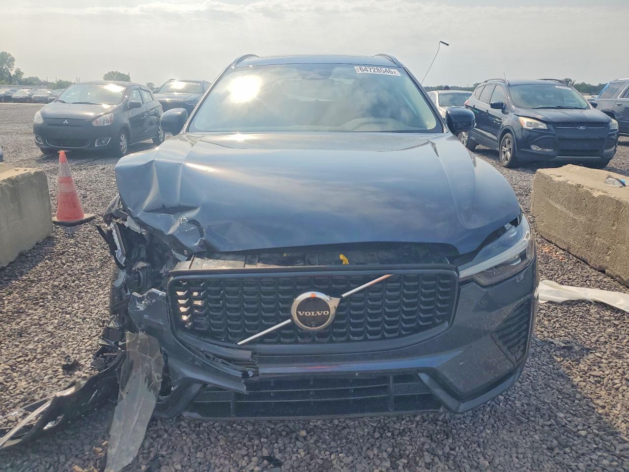 2025 Volvo Xc60 Plus - zdjęcie 5