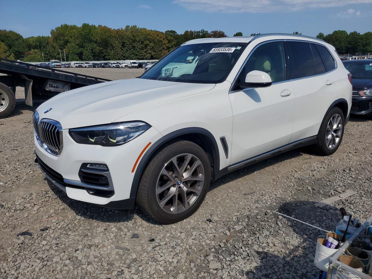 2021 BMW X5 xDrive40I - zdjęcie główne