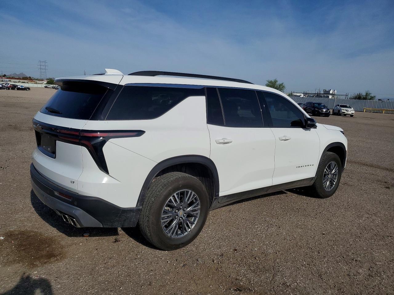 2024 Chevrolet Traverse Lt - zdjęcie 3
