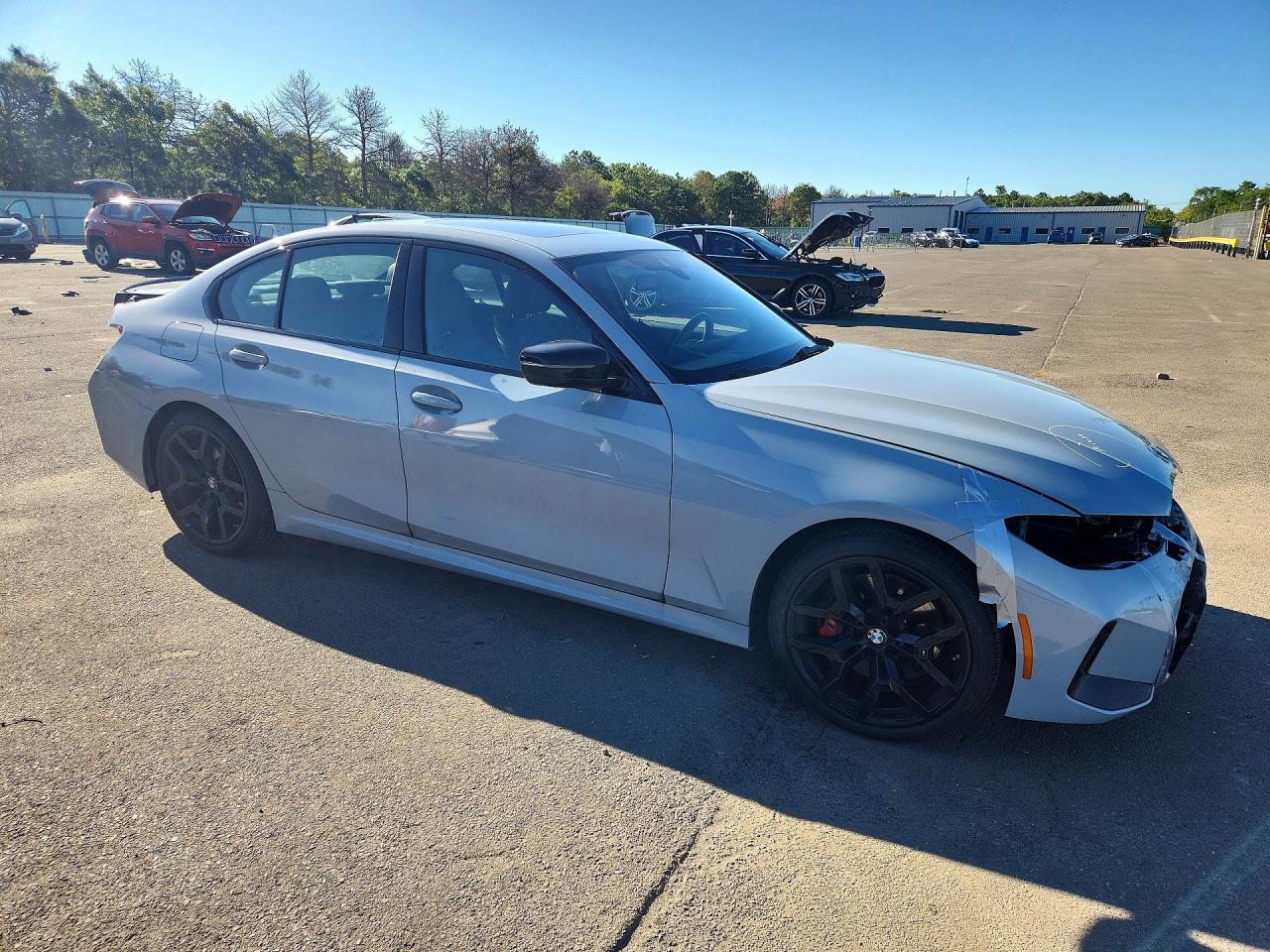 2025 BMW Seria 3 330i - zdjęcie 4