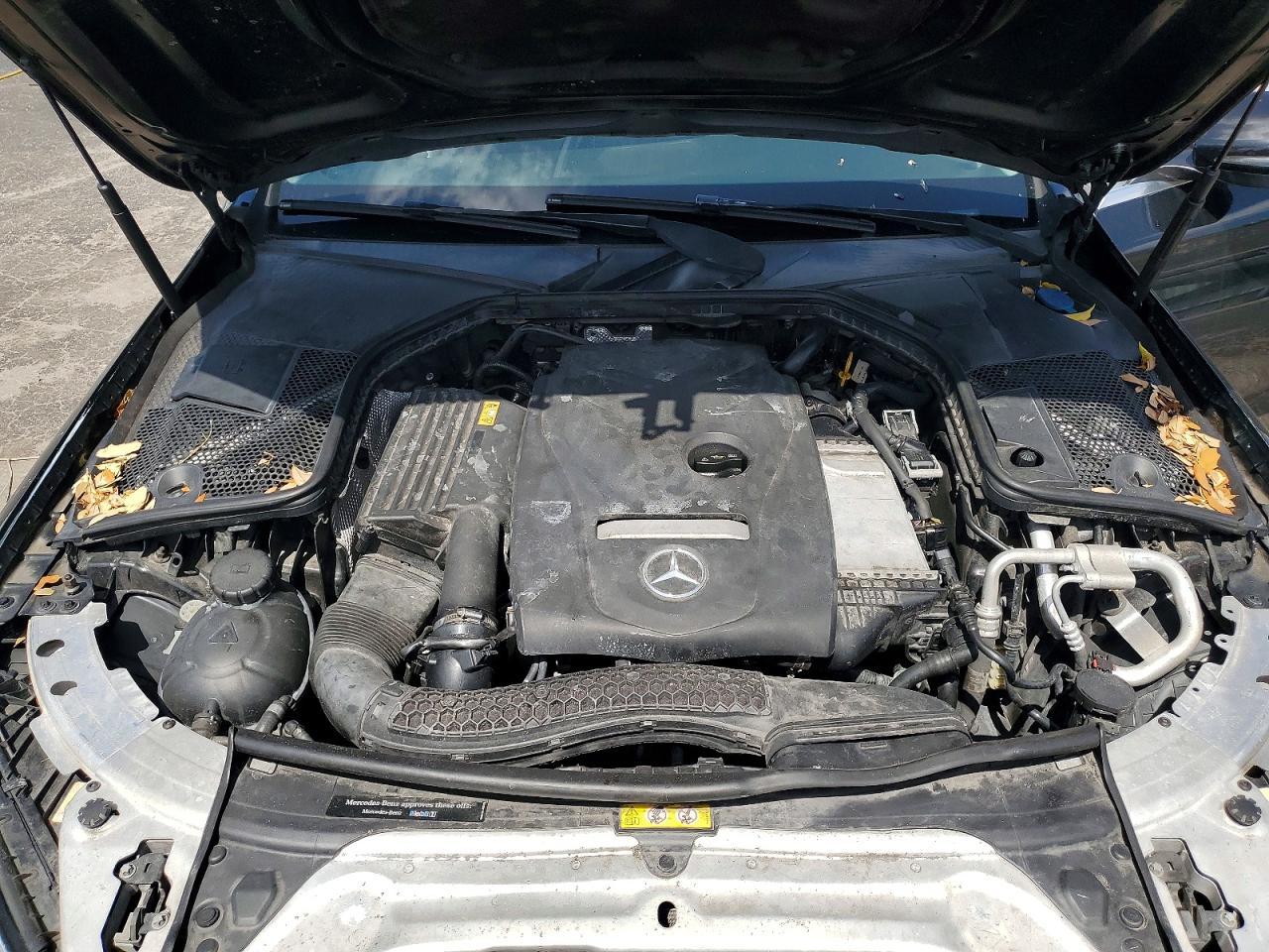 2017 Mercedes-Benz C 300 - zdjęcie 11