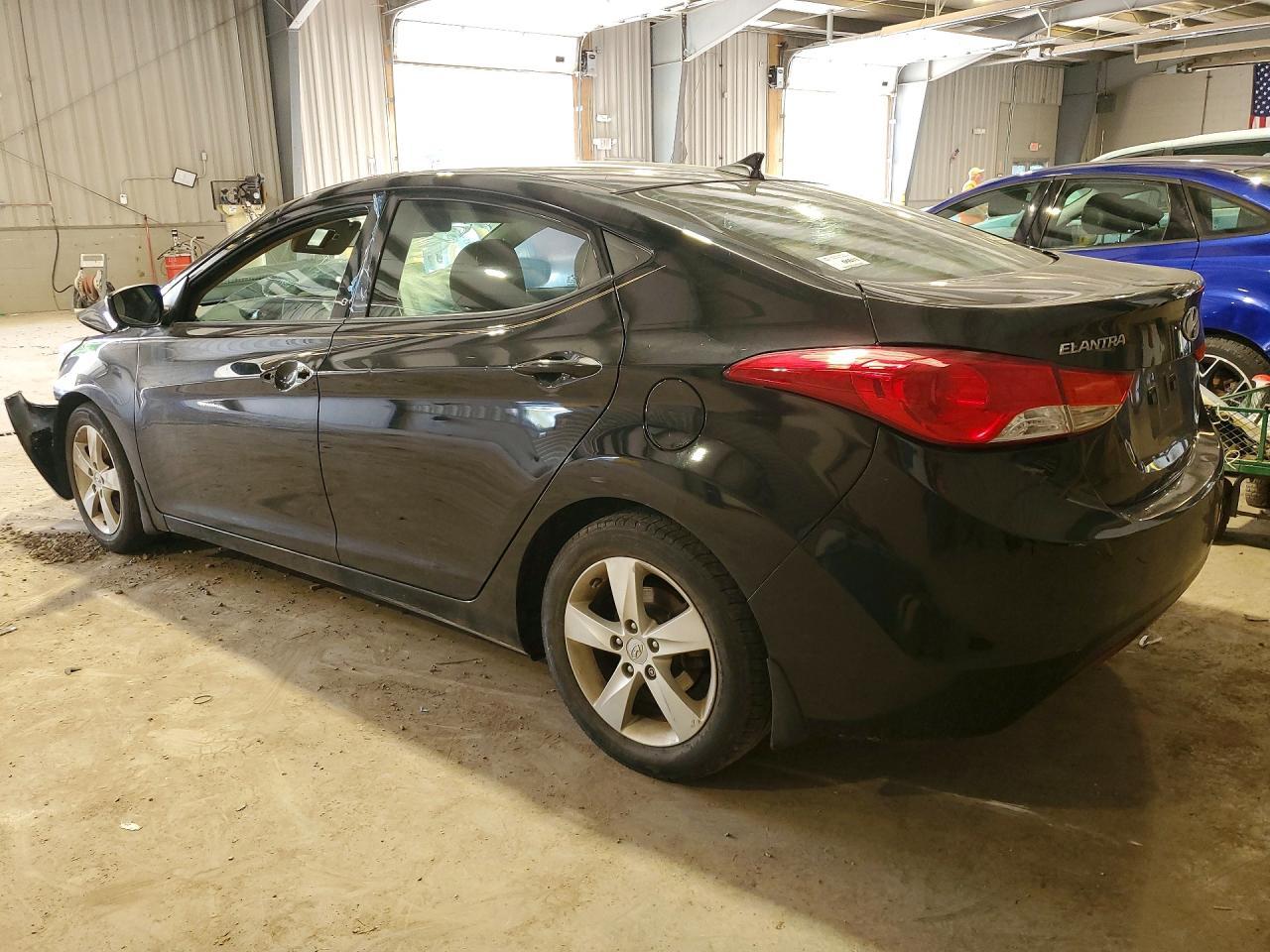 2013 Hyundai Elantra Gls - zdjęcie 2