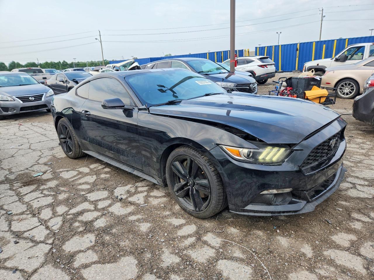 2017 Ford Mustang - zdjęcie 4