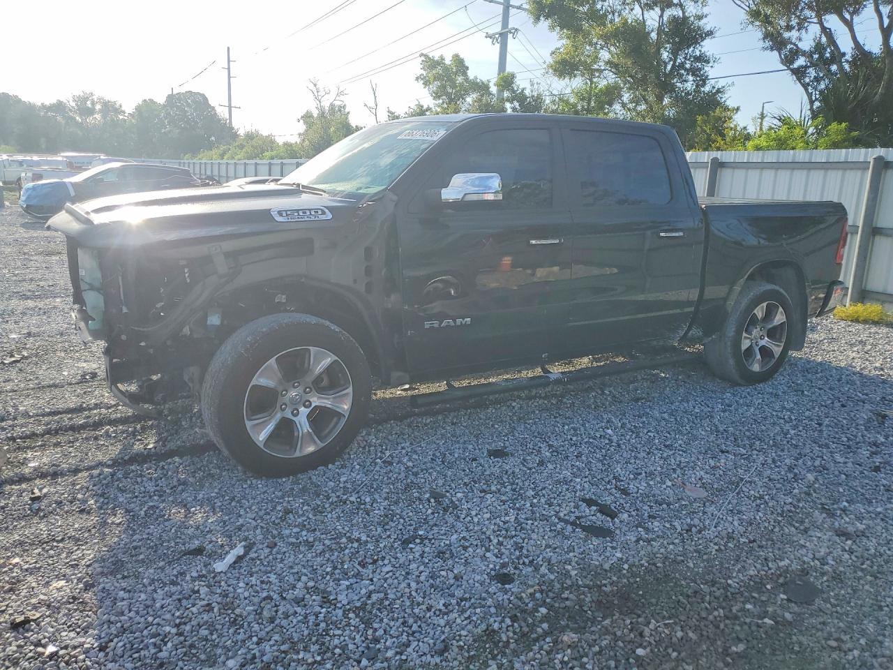 2021 Ram 1500 Laramie - zdjęcie główne