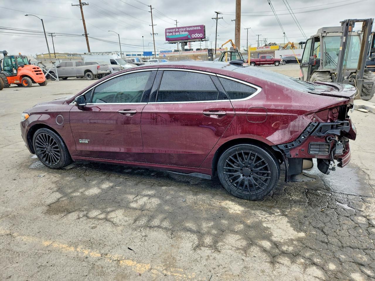 2017 Ford Fusion Titanium Phev - zdjęcie 2