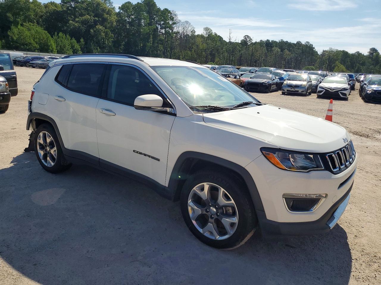 2021 Jeep Compass Limited - zdjęcie 4