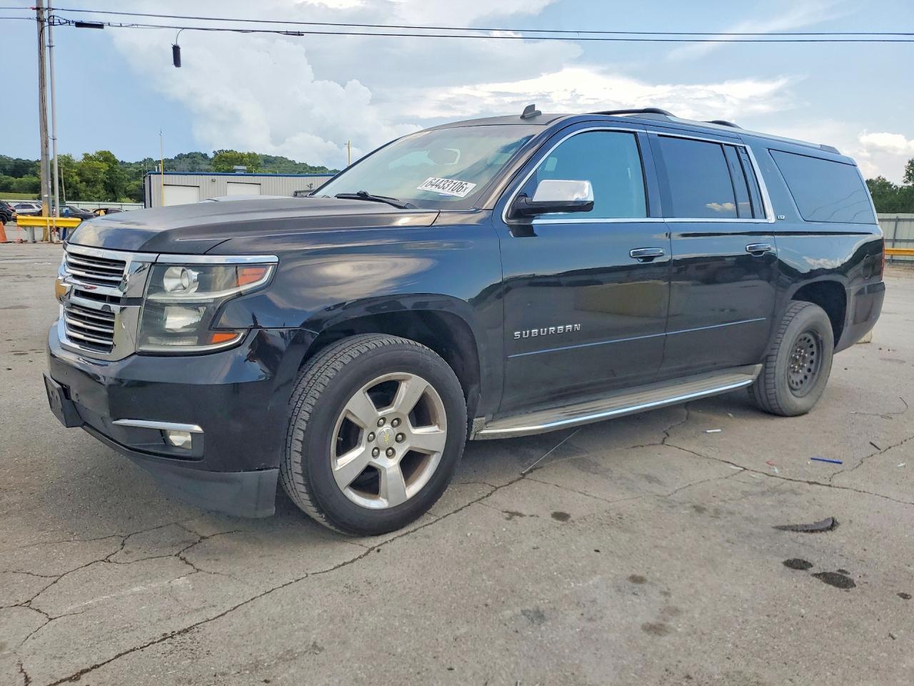 2015 Chevrolet Suburban K1500 Ltz - zdjęcie główne