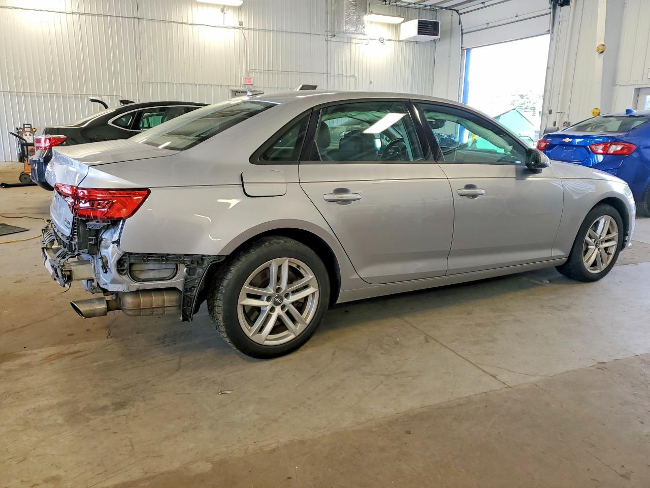 2017 Audi A4 Premium - zdjęcie 3