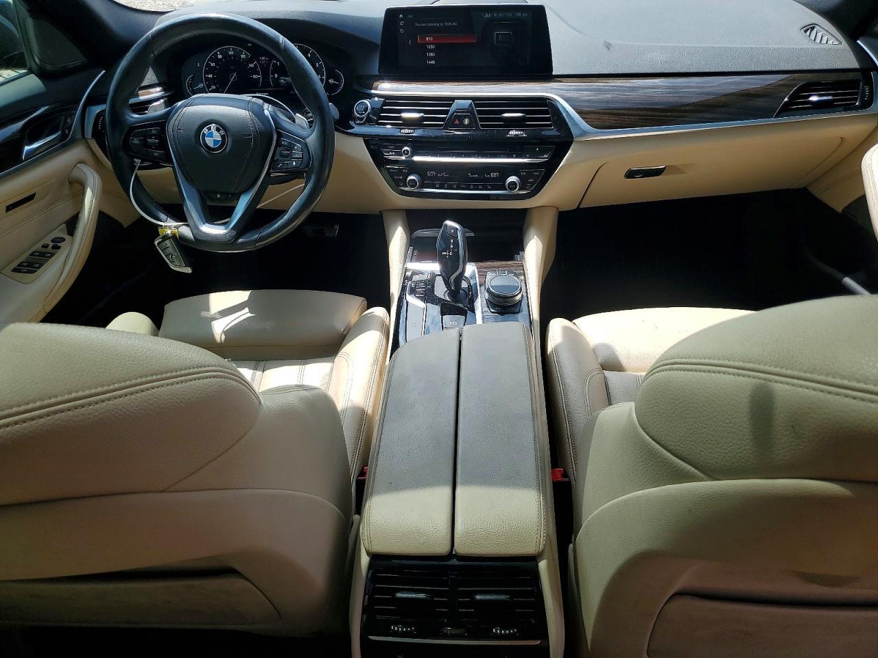 2019 BMW Seria 5 530i - zdjęcie 8
