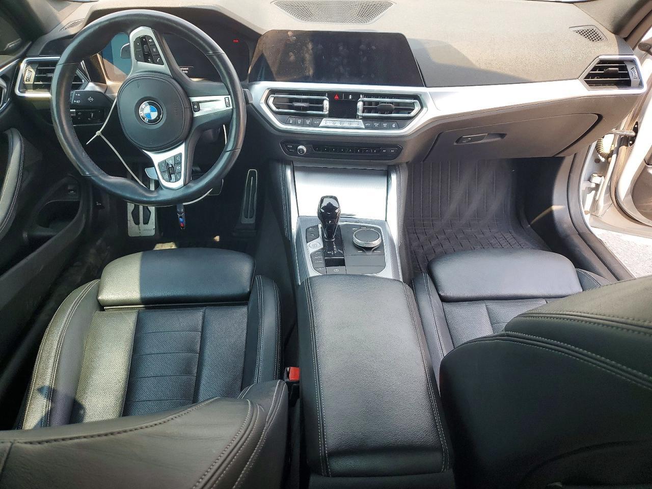 2022 BMW M440Xi - zdjęcie 8