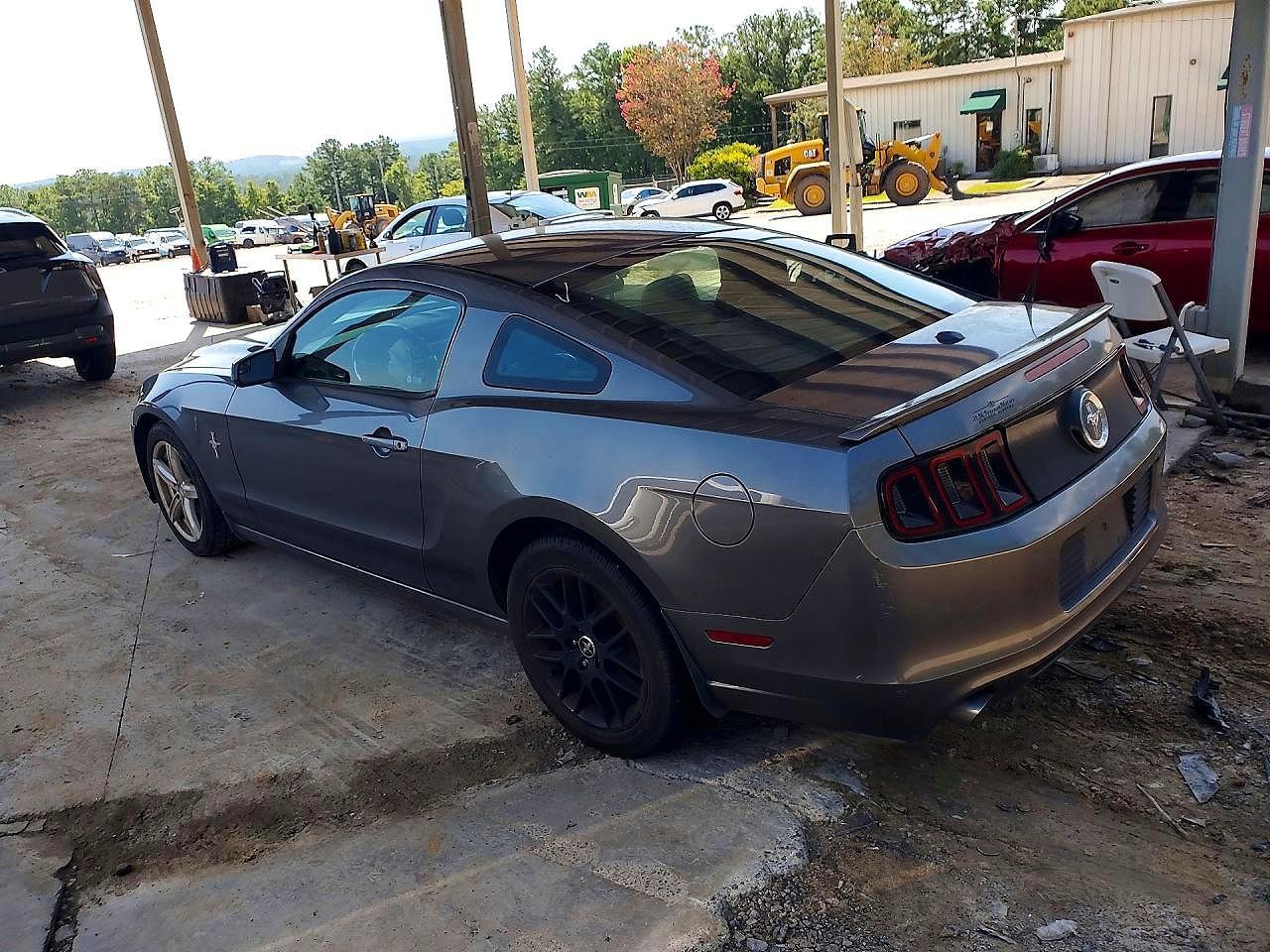 2014 Ford Mustang - zdjęcie 2