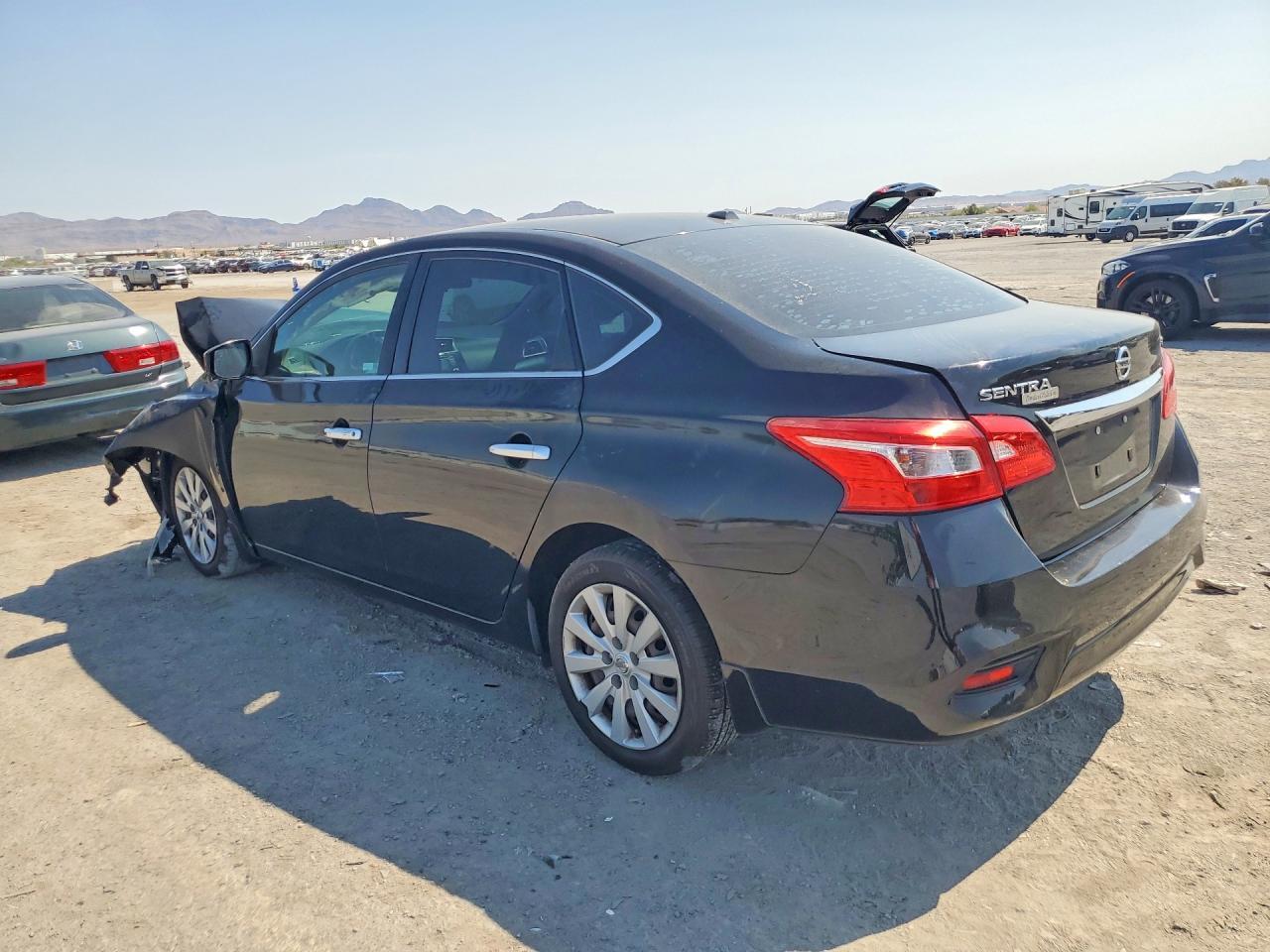 2017 Nissan Sentra Sv - zdjęcie 2