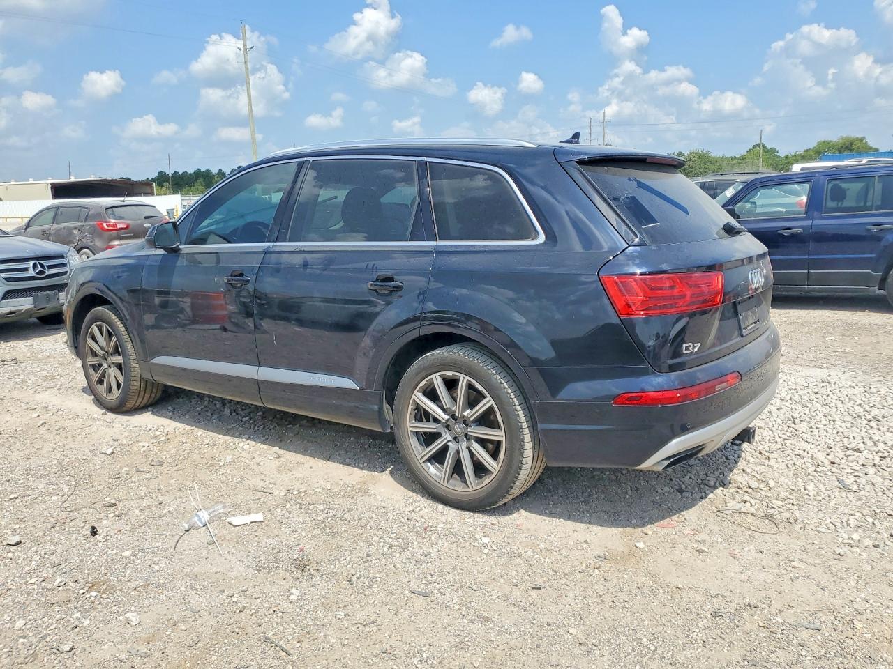 2018 Audi Q7 Premium Plus - zdjęcie 2
