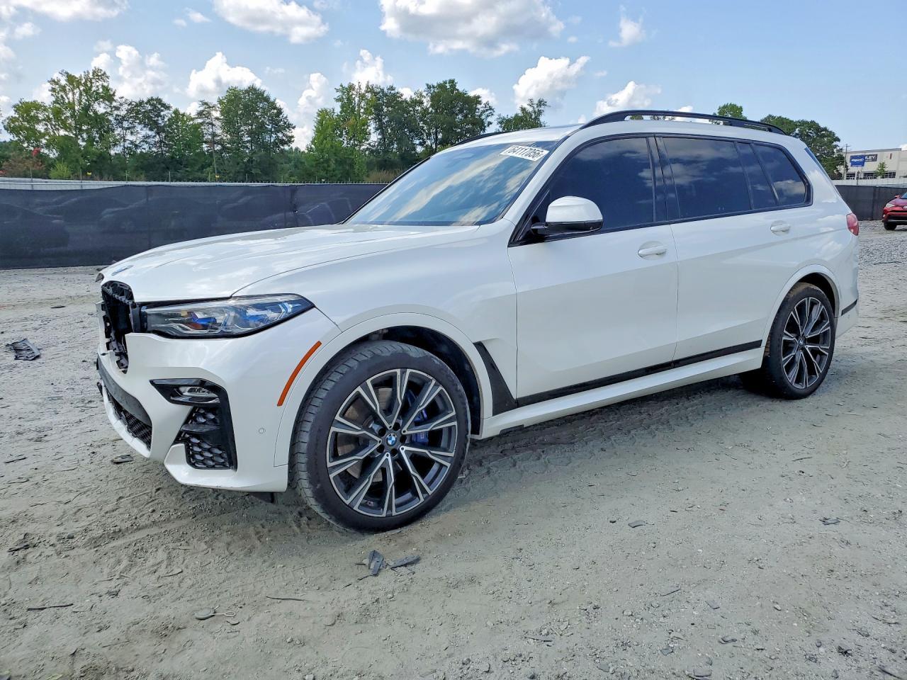 2022 BMW X7