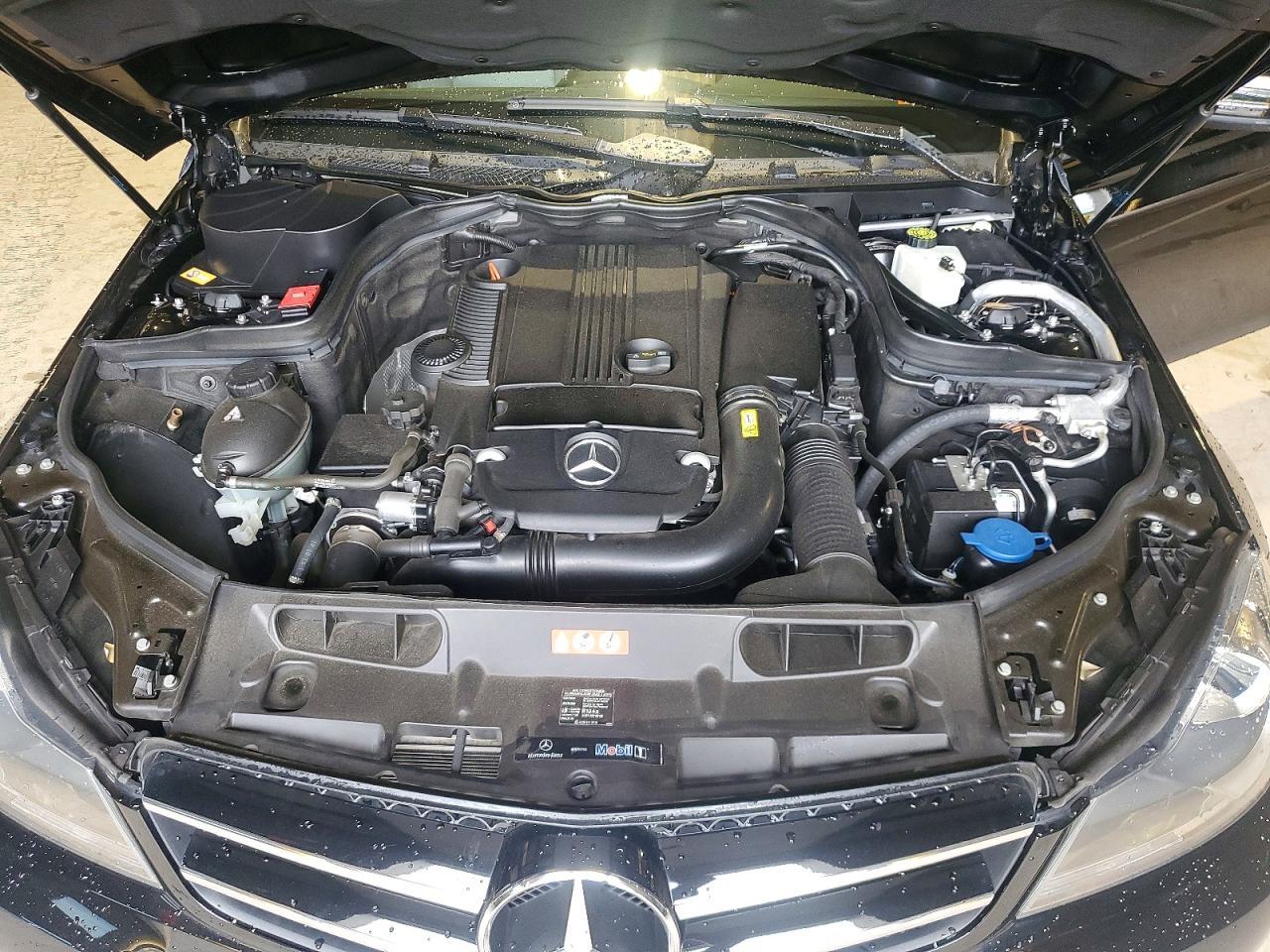2014 Mercedes-Benz C 250 - zdjęcie 11