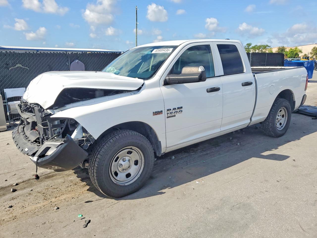 2021 Ram 1500 Classic Tradesman - zdjęcie główne