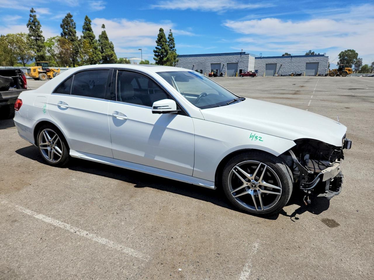 2014 Mercedes-Benz E 350 - zdjęcie 4
